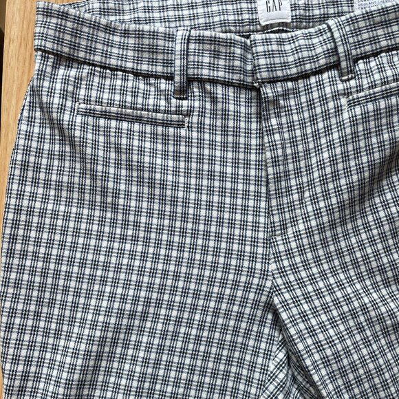 GAP Signature Skinny Ankle Pant in Plaid - Picture 4 of 11